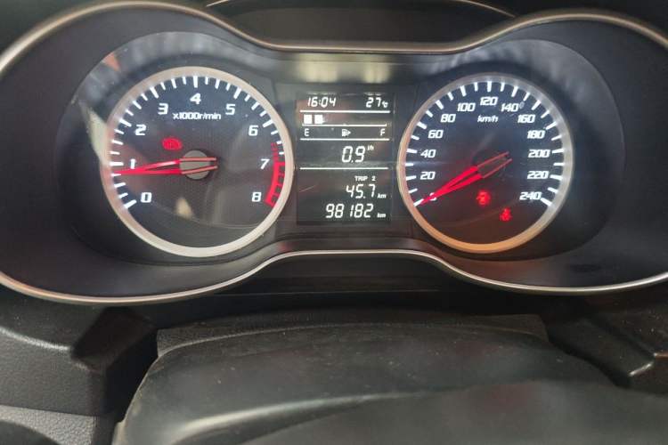 Used Bestune X40 2019 1.6L Manual Luxury Edition China VI Odometer Close Up