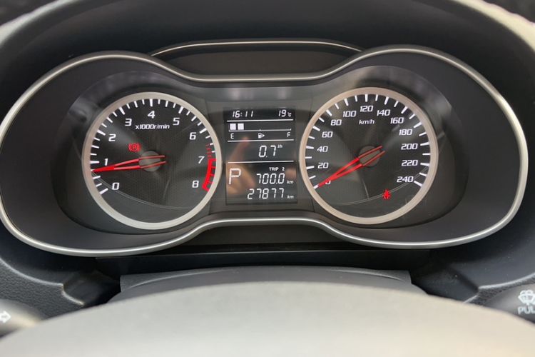 Used Bestune X40 2019 1.6L Automatic Luxury Version China V Emission Standard Odometer Close Up