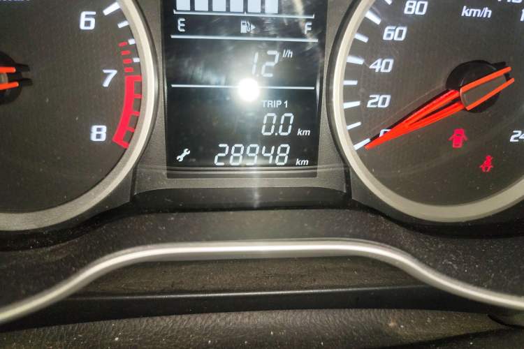 Used Bestune X40 2019 1.6L Manual Luxury Edition China VI Odometer Close Up