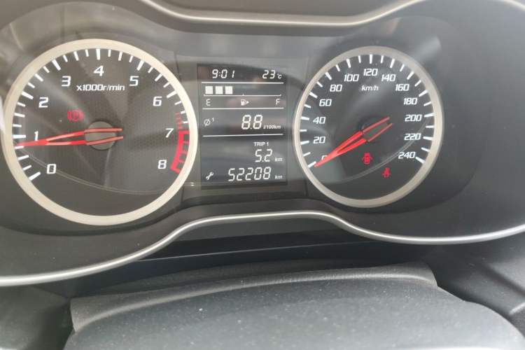 Used Bestune X40 2019 1.6L Manual Luxury Edition China VI Odometer Close Up