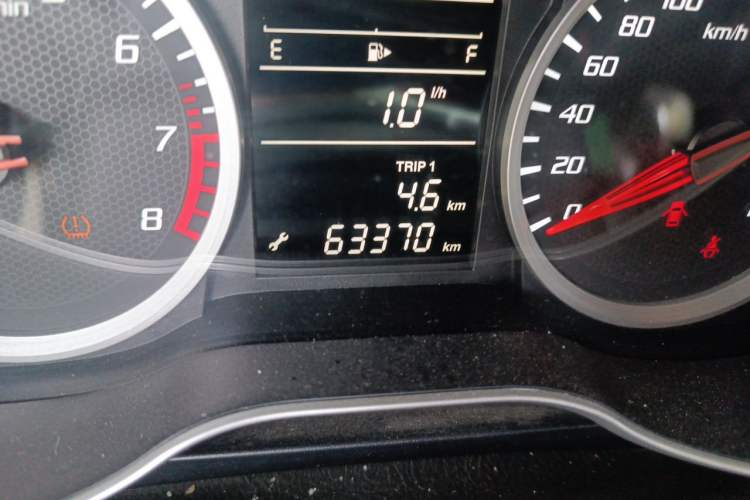 Used Bestune X40 2019 1.6L Manual Luxury Edition China VI Odometer Close Up