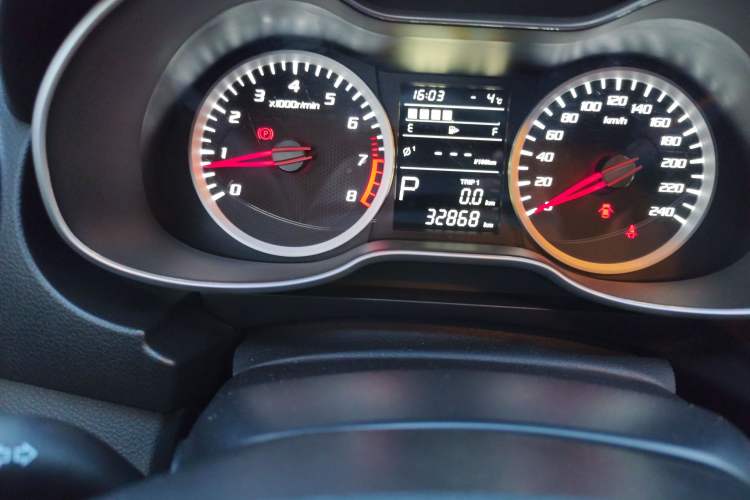 Used Bestune X40 2019 1.6L Automatic Luxury Version China V Emission Standard Odometer Close Up