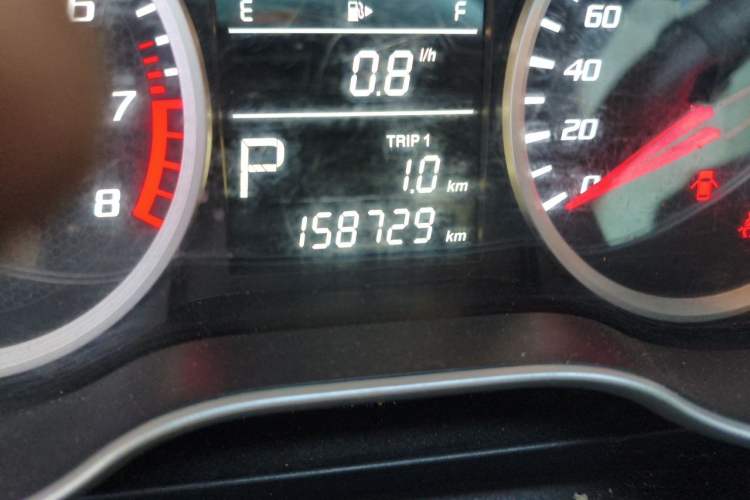 Used Bestune X40 2019 1.6L Automatic Luxury Version China V Emission Standard Odometer Close Up