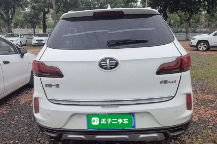 Used Bestune X40 2019 1.6L Automatic Luxury Version China V Emission Standard Rear