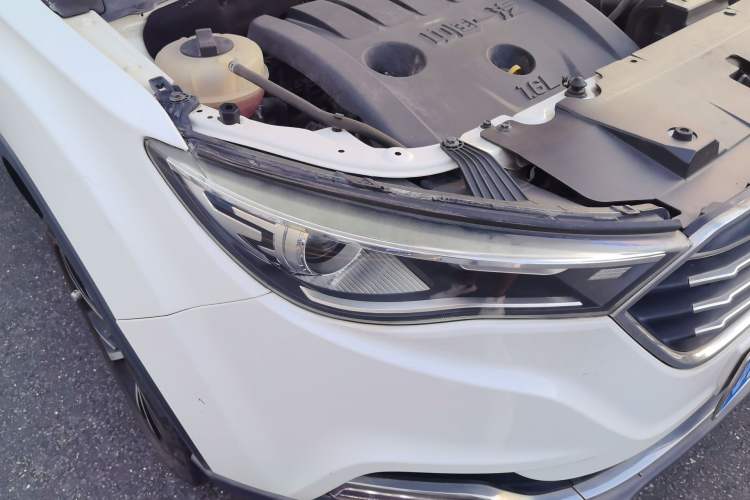 Used Bestune X40 2019 1.6L Manual Luxury Edition China VI Right Front Headlight