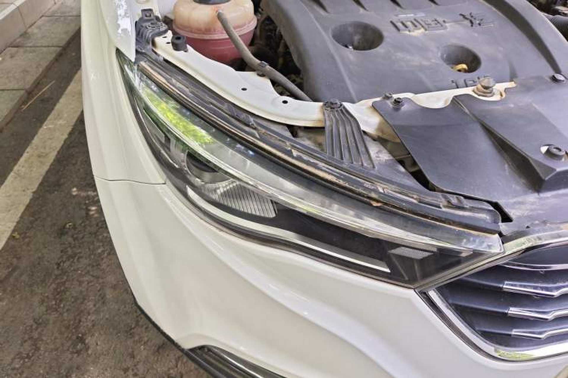 Used Bestune X40 2019 1.6L Automatic Luxury Edition China VI Right Front Headlight