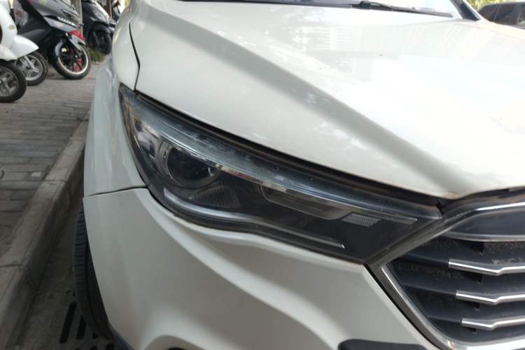 Used Bestune X40 2019 1.6L Automatic Luxury Version China V Emission Standard Right Front Headlight