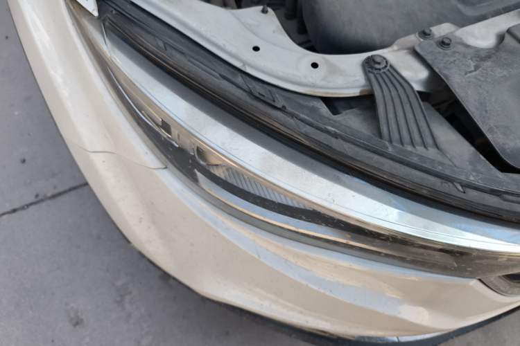 Used Bestune X40 2019 1.6L Manual Luxury Edition China V Right Front Headlight