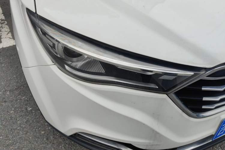 Used Bestune X40 2019 1.6L Automatic Luxury Version China V Emission Standard Right Front Headlight