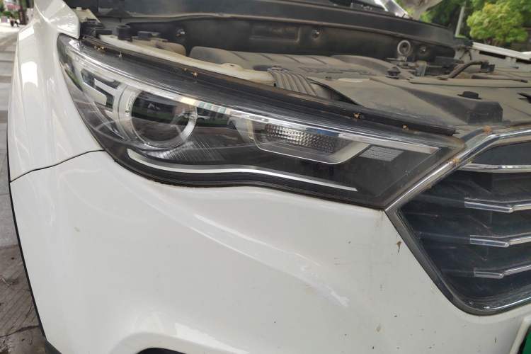 Used Bestune X40 2019 1.6L Automatic Luxury Version China V Emission Standard Right Front Headlight