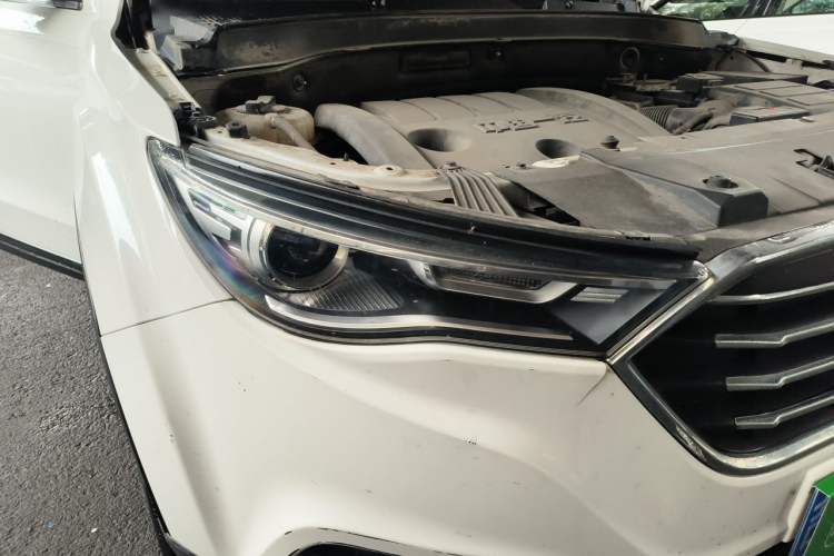 Used Bestune X40 2019 1.6L Manual Luxury Edition China V Right Front Headlight