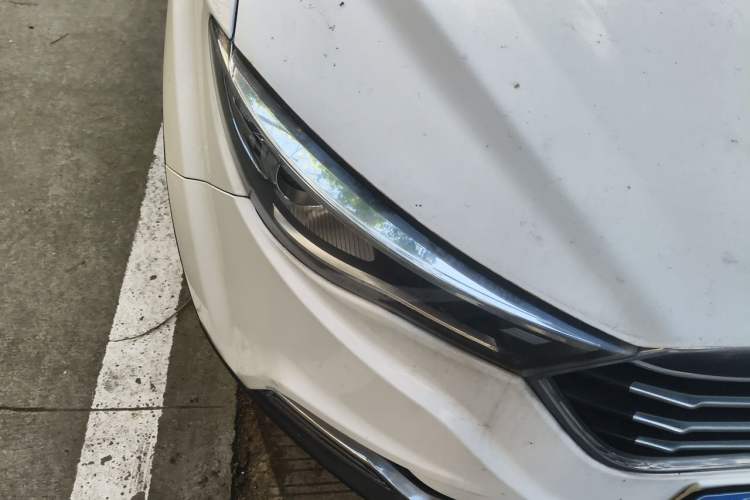 Used Bestune X40 2019 1.6L Automatic Luxury Edition China VI Right Front Headlight