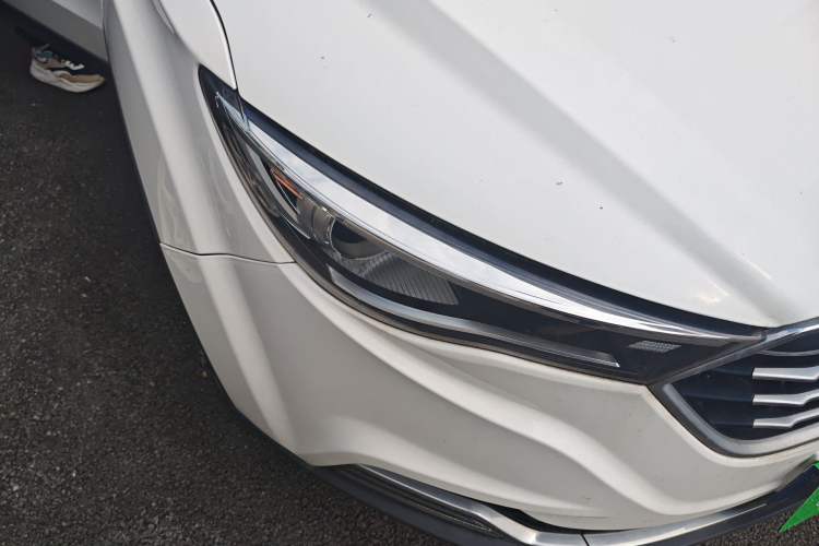 Used Bestune X40 2019 1.6L Automatic Luxury Edition China VI Right Front Headlight