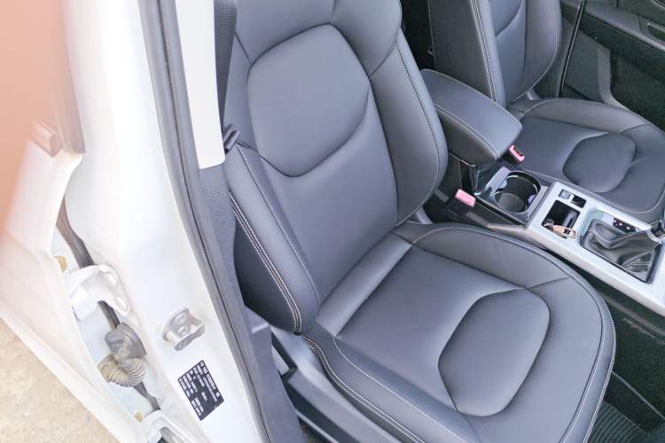 Used Bestune X40 2019 1.6L Automatic Luxury Edition China VI Right Front Seat