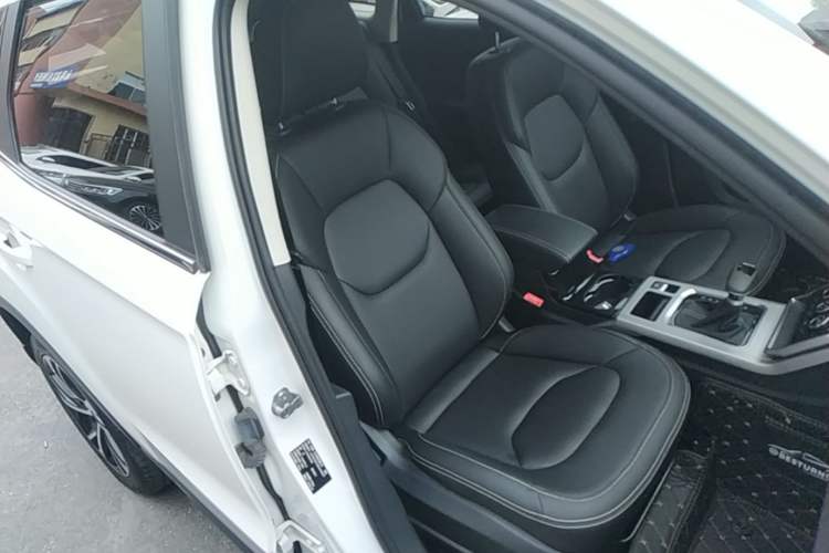 Used Bestune X40 2019 1.6L Automatic Luxury Edition China VI Right Front Seat