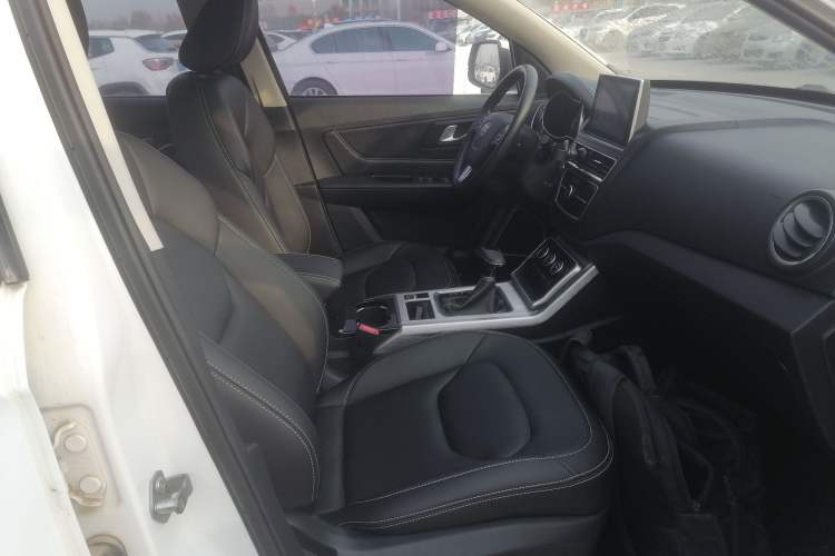 Used Bestune X40 2019 1.6L Automatic Luxury Edition China VI Right Front Seat