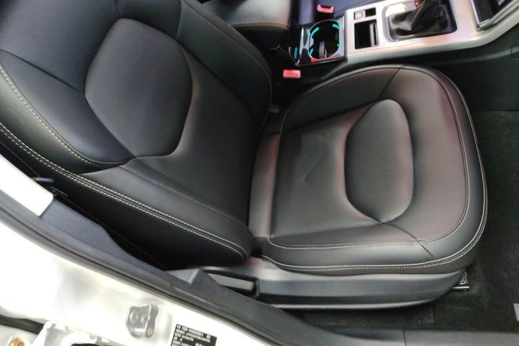 Used Bestune X40 2019 1.6L Automatic Luxury Edition China VI Right Front Seat