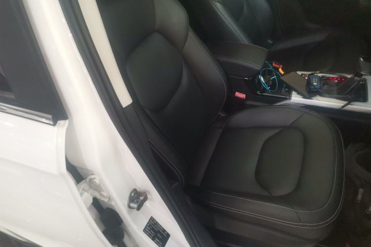 Used Bestune X40 2019 1.6L Automatic Luxury Edition China VI Right Front Seat