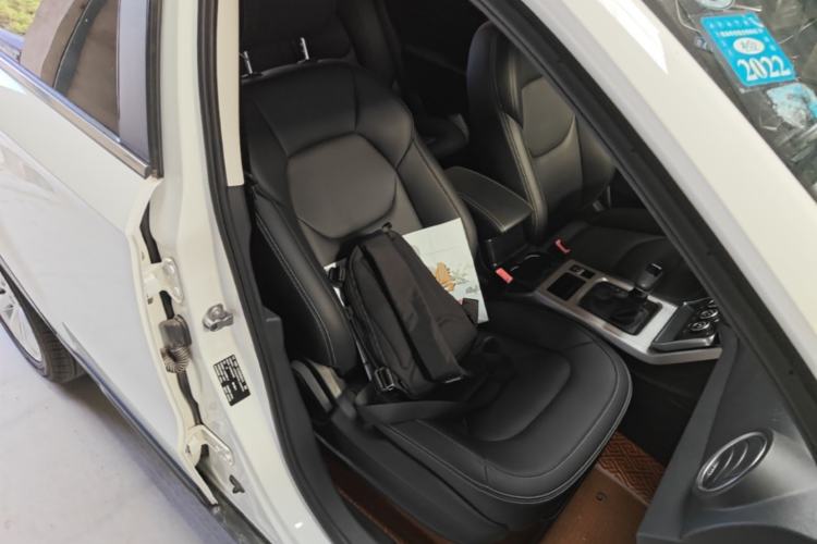 Used Bestune X40 2019 1.6L Automatic Luxury Edition China VI Right Front Seat