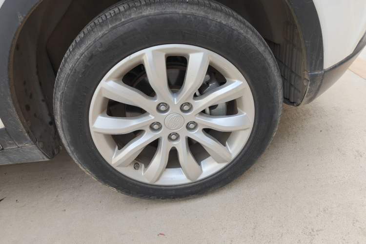 Used Bestune X40 2019 1.6L Automatic Luxury Edition China VI Right Front Wheel Hub