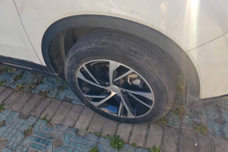 Used Bestune X40 2019 1.6L Automatic Luxury Version China V Emission Standard Right Front Wheel Hub