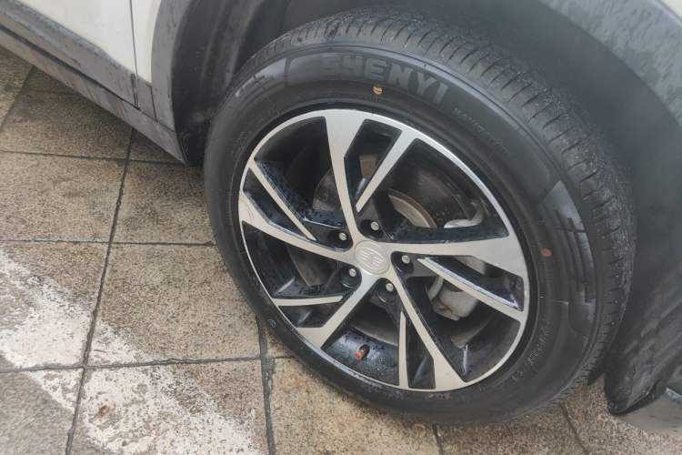 Used Bestune X40 2019 1.6L Automatic Luxury Version China V Emission Standard Right Front Wheel Hub