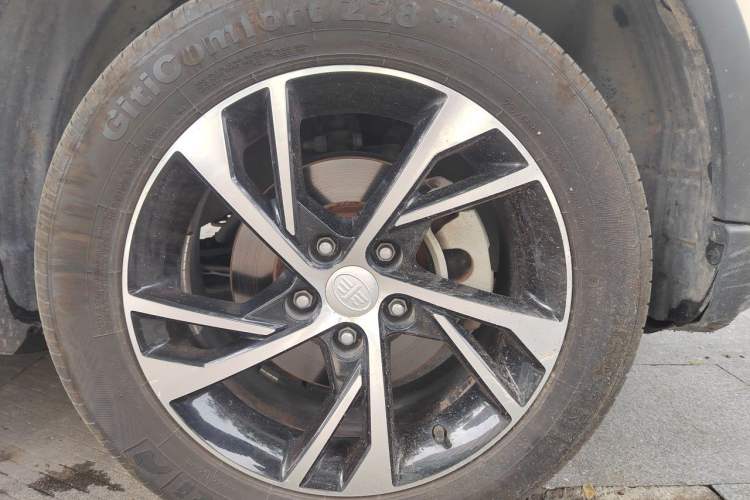 Used Bestune X40 2019 1.6L Automatic Luxury Version China V Emission Standard Right Front Wheel Hub