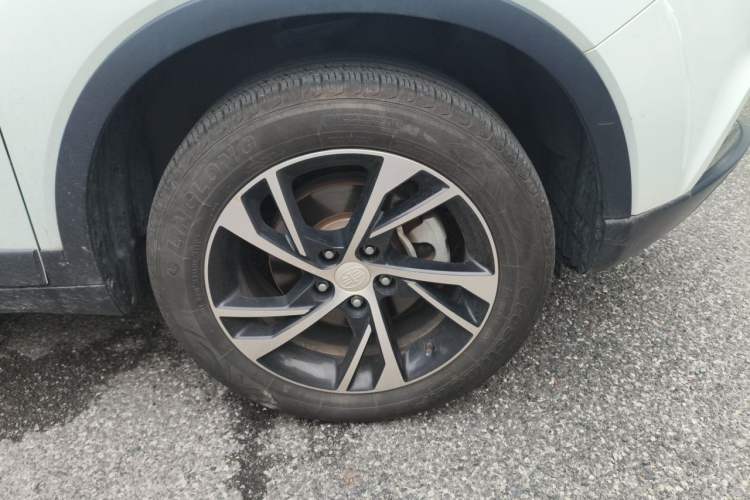 Used Bestune X40 2019 1.6L Automatic Luxury Version China V Emission Standard Right Front Wheel Hub