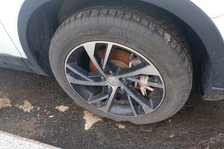 Used Bestune X40 2019 1.6L Automatic Luxury Version China V Emission Standard Right Front Wheel Hub