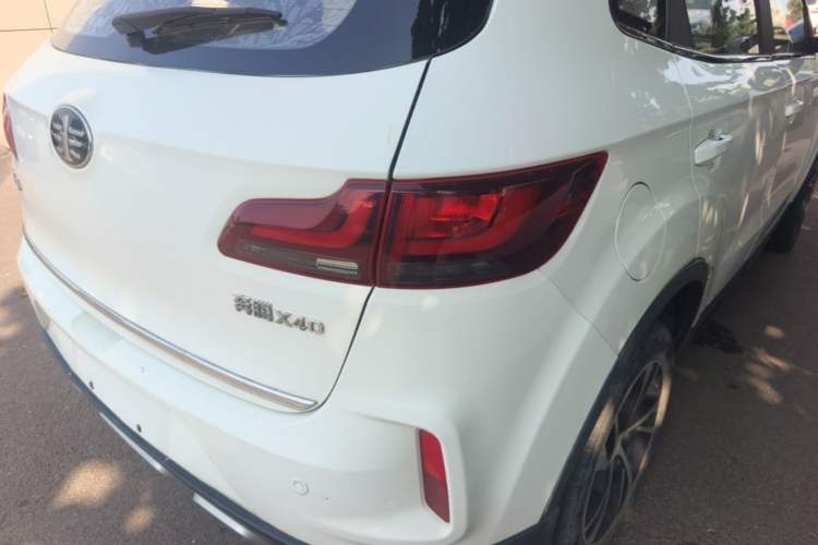 Used Bestune X40 2019 1.6L Manual Luxury Edition China VI Right Rear Taillight