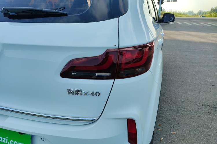 Used Bestune X40 2019 1.6L Automatic Luxury Edition China VI Right Rear Taillight
