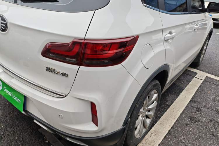 Used Bestune X40 2019 1.6L Manual Luxury Edition China VI Right Rear Taillight