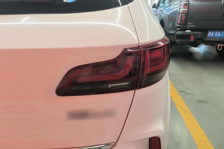 Used Bestune X40 2019 1.6L Automatic Luxury Version China V Emission Standard Right Rear Taillight