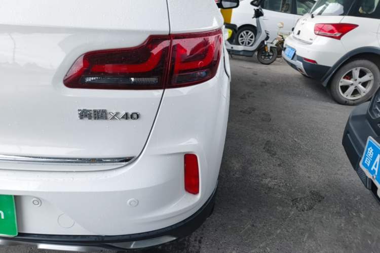 Used Bestune X40 2019 1.6L Automatic Luxury Version China V Emission Standard Right Rear Taillight