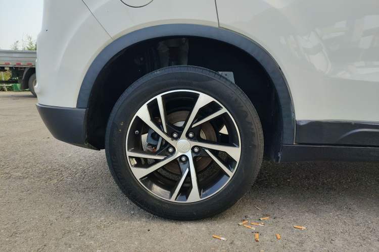 Used Bestune X40 2019 1.6L Automatic Luxury Edition China VI Right Rear Wheel Hub