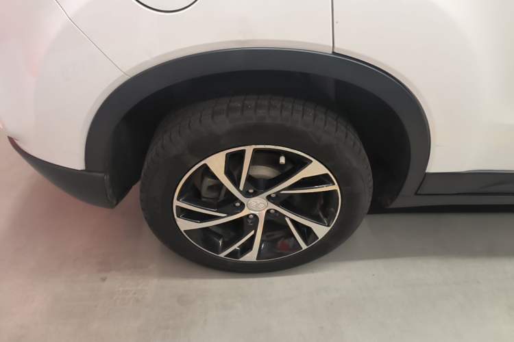 Used Bestune X40 2019 1.6L Automatic Luxury Version China V Emission Standard Right Rear Wheel Hub