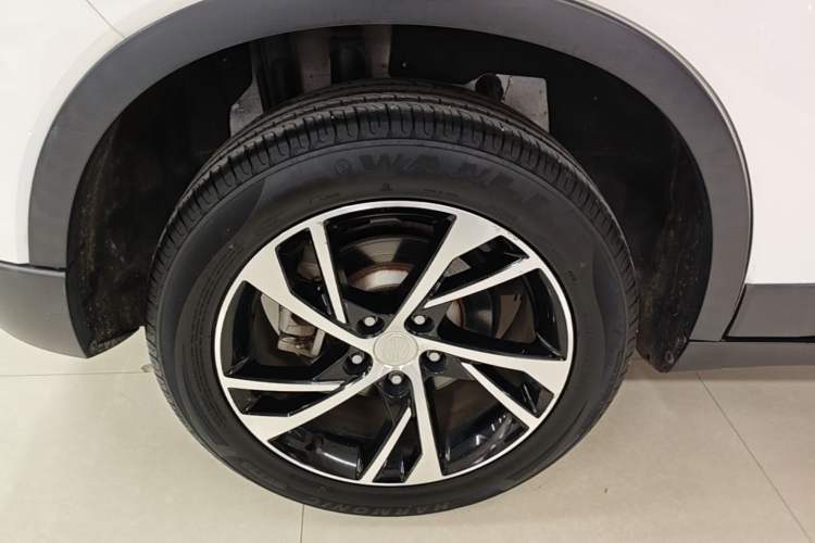 Used Bestune X40 2019 1.6L Automatic Luxury Version China V Emission Standard Right Rear Wheel Hub