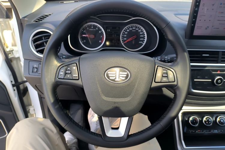 Used Bestune X40 2019 1.6L Manual Luxury Edition China VI Steering Wheel