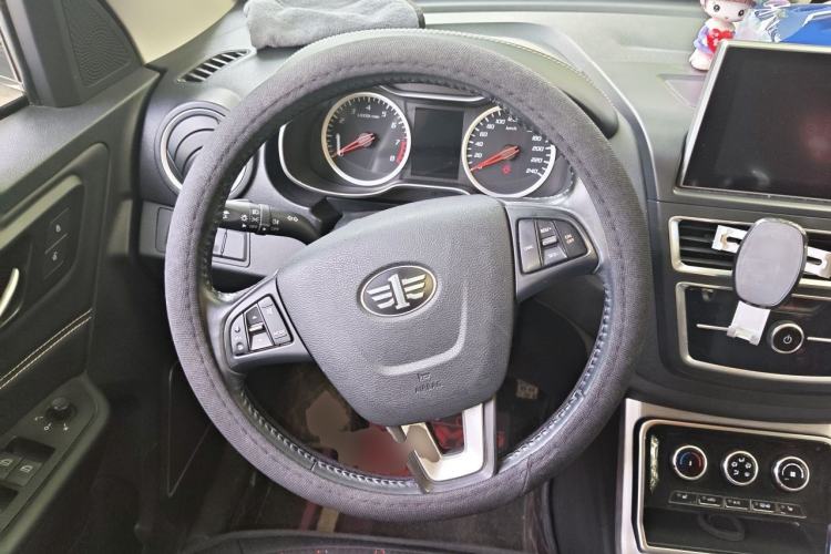 Used Bestune X40 2019 1.6L Automatic Luxury Edition China VI Steering Wheel