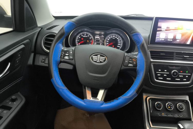 Used Bestune X40 2019 1.6L Automatic Luxury Version China V Emission Standard Steering Wheel