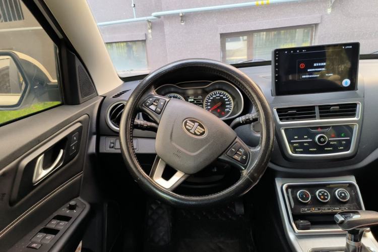 Used Bestune X40 2019 1.6L Automatic Luxury Version China V Emission Standard Steering Wheel
