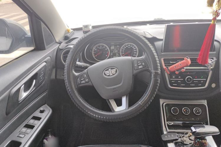 Used Bestune X40 2019 1.6L Automatic Luxury Edition China VI Steering Wheel