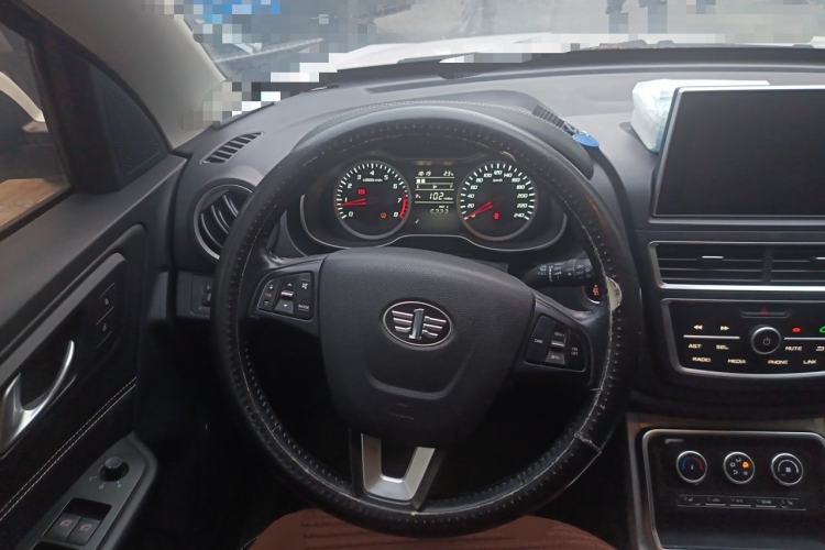 Used Bestune X40 2019 1.6L Manual Connected Smart Cool Version China VI Emission Standard Steering Wheel