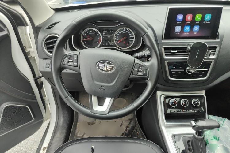 Used Bestune X40 2019 1.6L Automatic Luxury Version China V Emission Standard Steering Wheel
