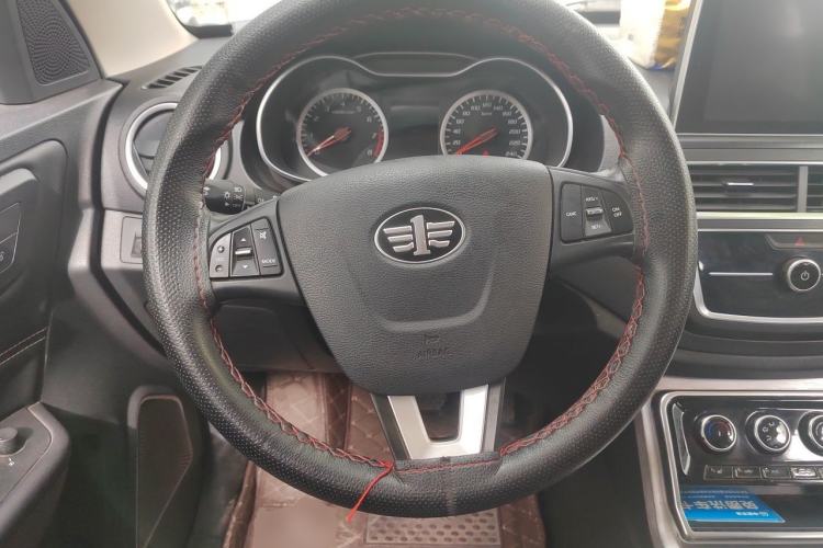 Used Bestune X40 2019 1.6L Automatic Luxury Version China V Emission Standard Steering Wheel