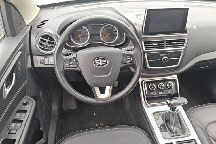 Used Bestune X40 2019 1.6L Automatic Luxury Version China V Emission Standard Steering Wheel