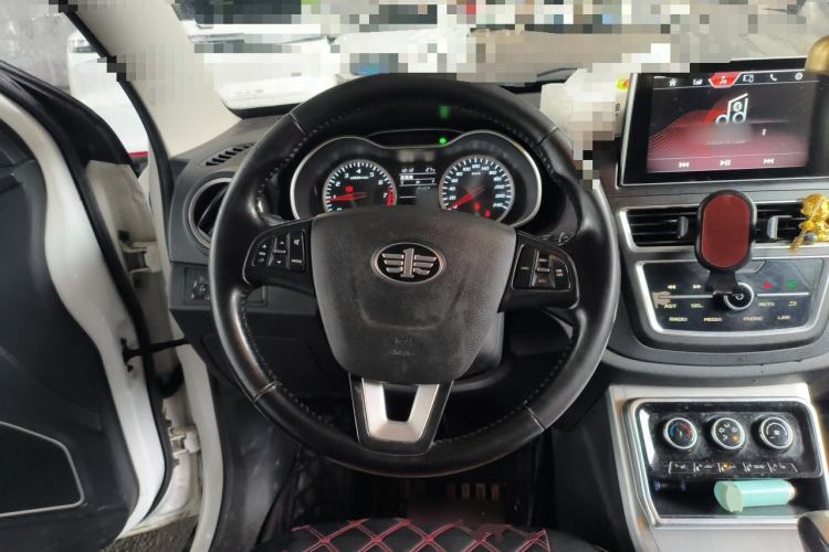 Used Bestune X40 2019 1.6L Manual Luxury Edition China V Steering Wheel