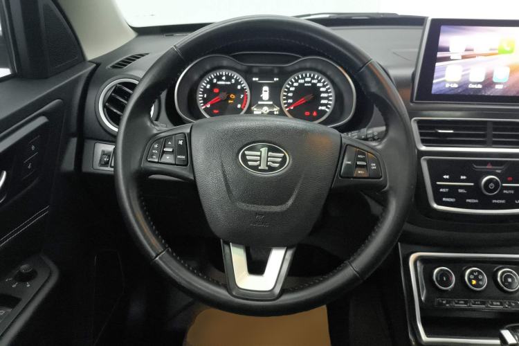 Used Bestune X40 2019 1.6L Automatic Connected Smart Cool Version China V Emission Standard Steering Wheel