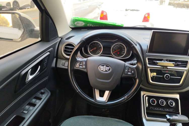 Used Bestune X40 2019 1.6L Automatic Luxury Version China V Emission Standard Steering Wheel