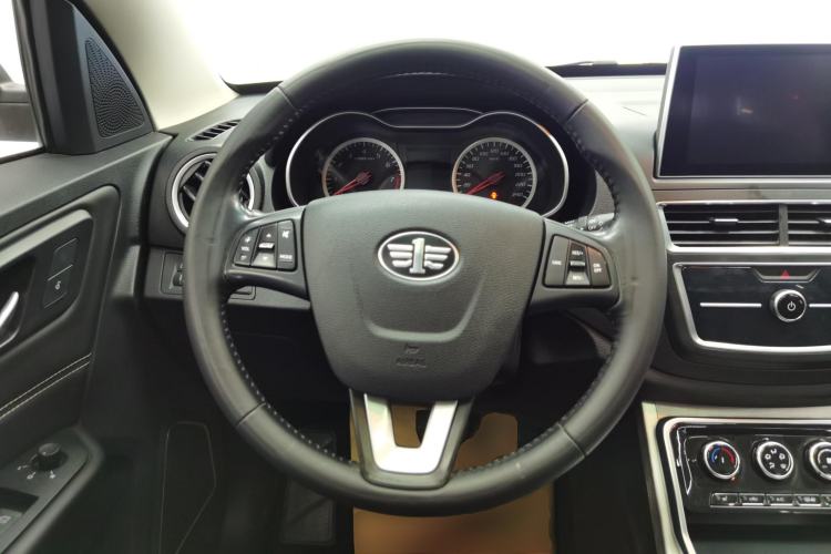 Used Bestune X40 2019 1.6L Automatic Luxury Version China V Emission Standard Steering Wheel